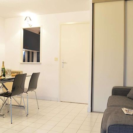 Studio Cabine A 200M De Port Frejus, Plage, Commerces, Terrasse, 4 Couchages, Menage Inclus - Fr-1-226A-31 외부 사진