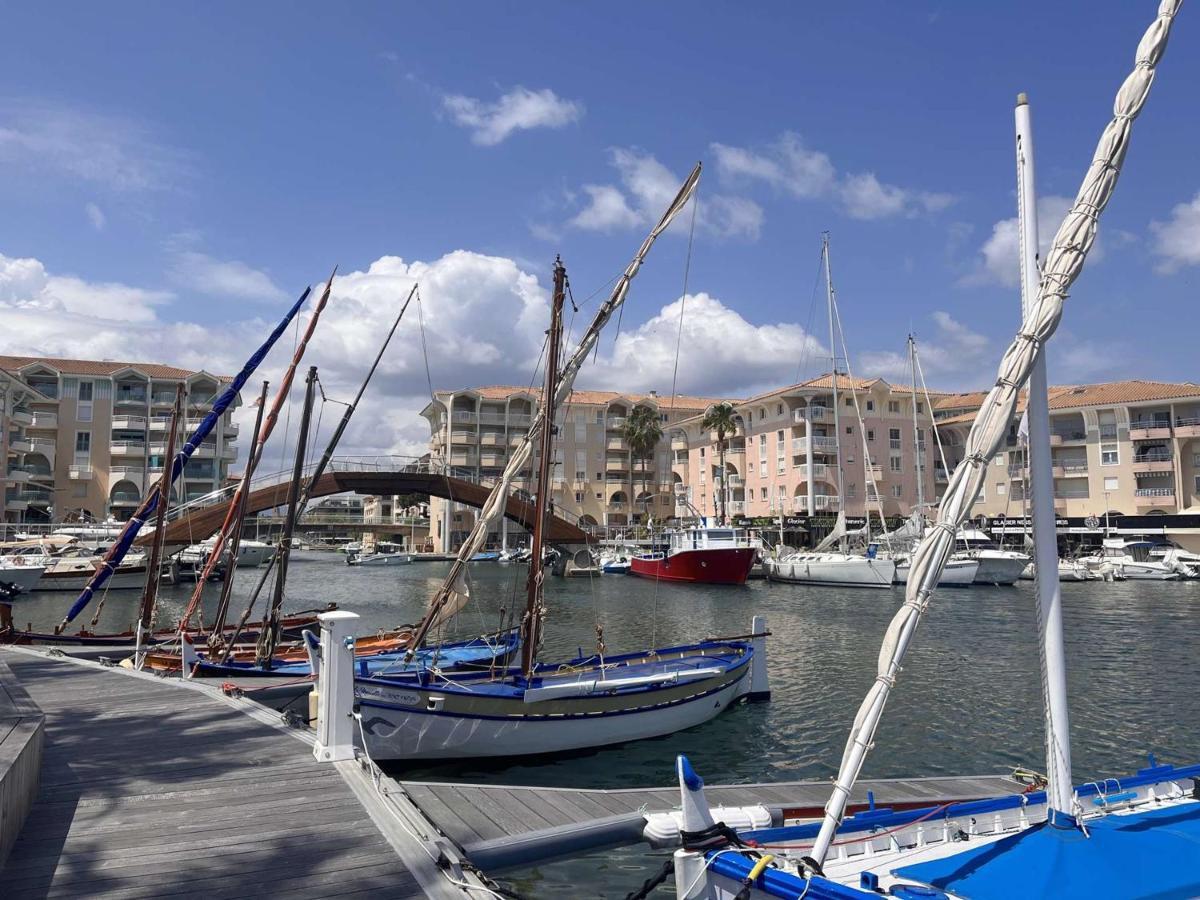 Studio Cabine A 200M De Port Frejus, Plage, Commerces, Terrasse, 4 Couchages, Menage Inclus - Fr-1-226A-31 외부 사진